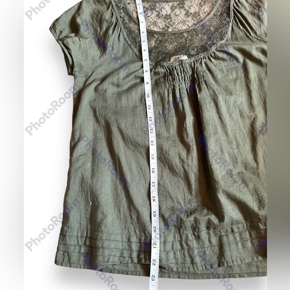 OLD Navy cotton smocked olive green top, retro, XS. - Picture 4 of 7